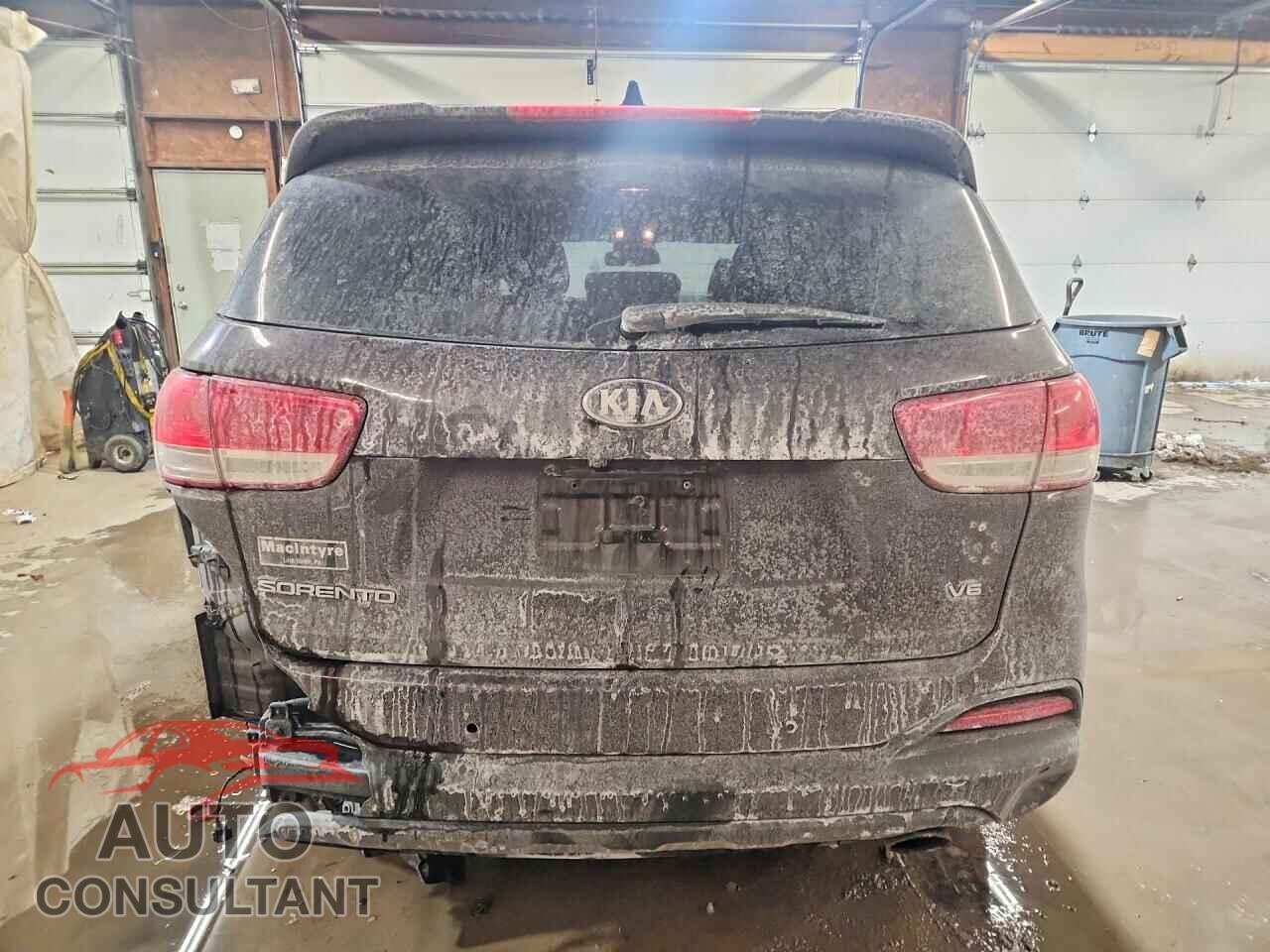 KIA SORENTO 2016 - 5XYPGDA59GG007724