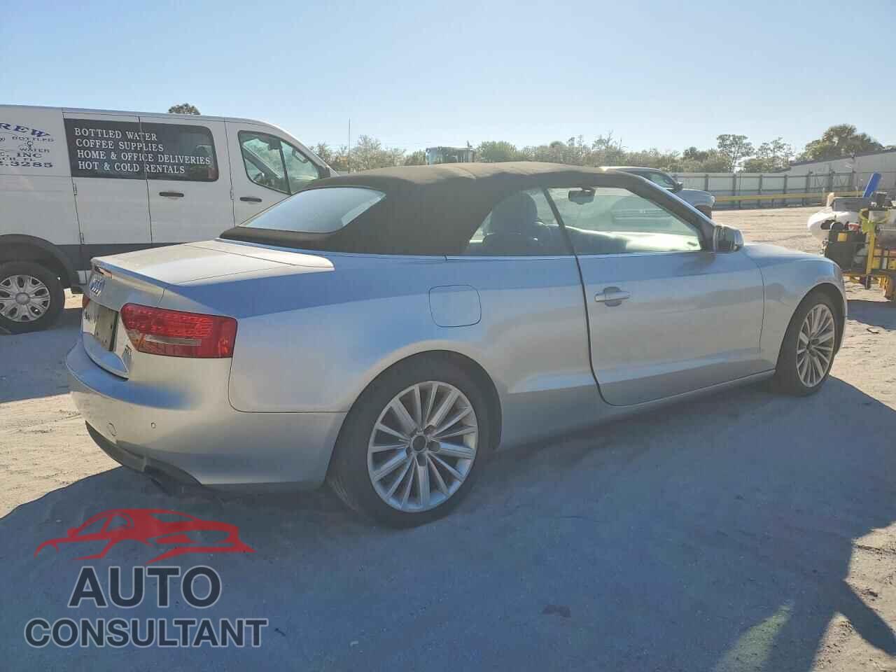 AUDI A5 2011 - WAUJFAFH7BN002689