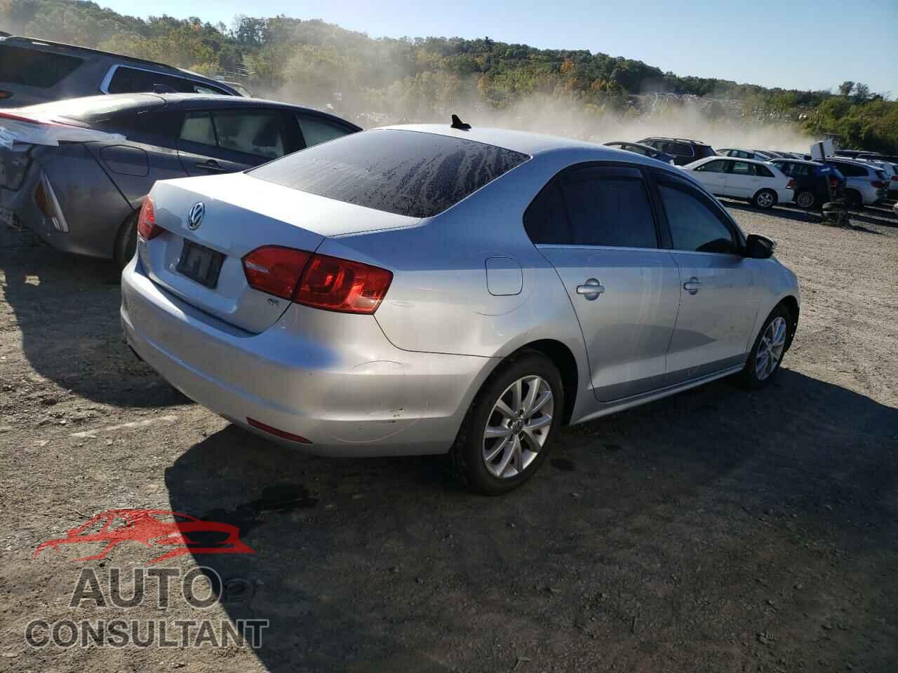 VOLKSWAGEN JETTA 2014 - 3VWD17AJ3EM219325