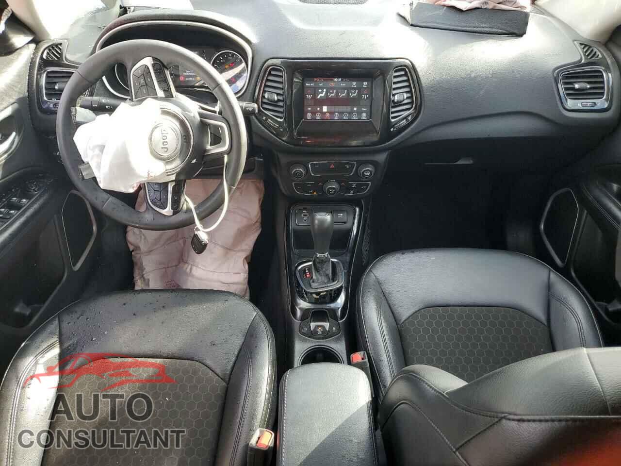 JEEP COMPASS 2021 - 3C4NJCBB9MT604111