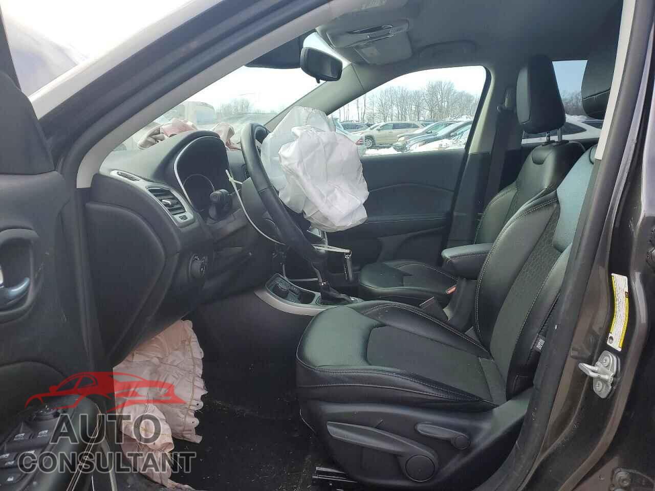 JEEP COMPASS 2019 - 3C4NJDBB7KT792159