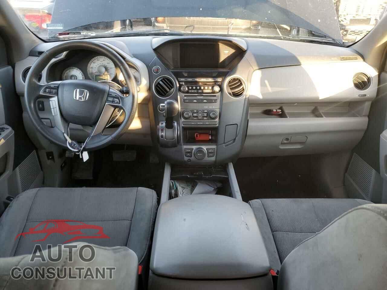 HONDA PILOT 2015 - 5FNYF4H38FB053353