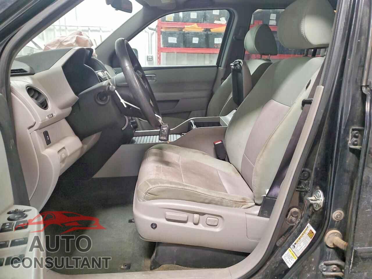 HONDA PILOT 2015 - 5FNYF4H34FB007437