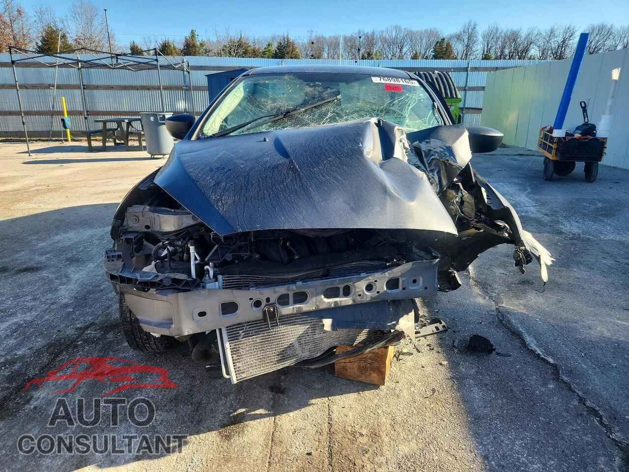 FORD FOCUS 2018 - 1FADP3E21JL303318