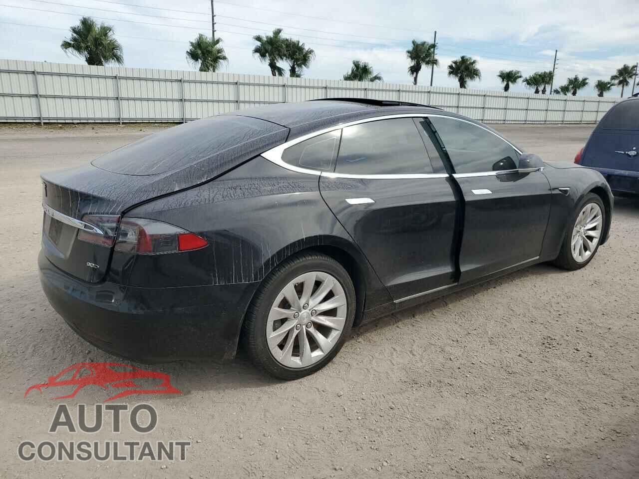 TESLA MODEL S 2017 - 5YJSA1E27HF181570