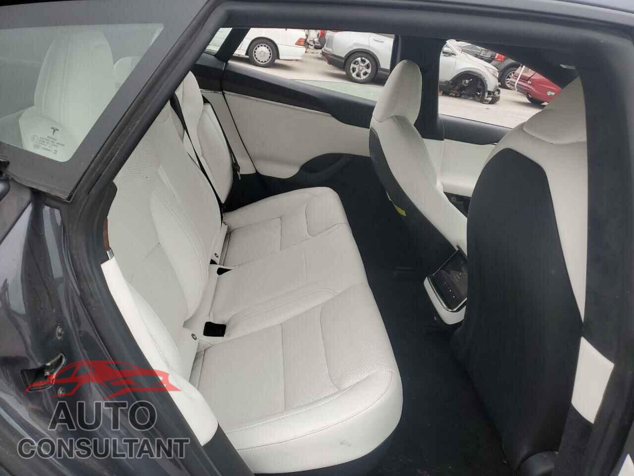 TESLA MODEL S 2021 - 5YJSA1E52MF451499