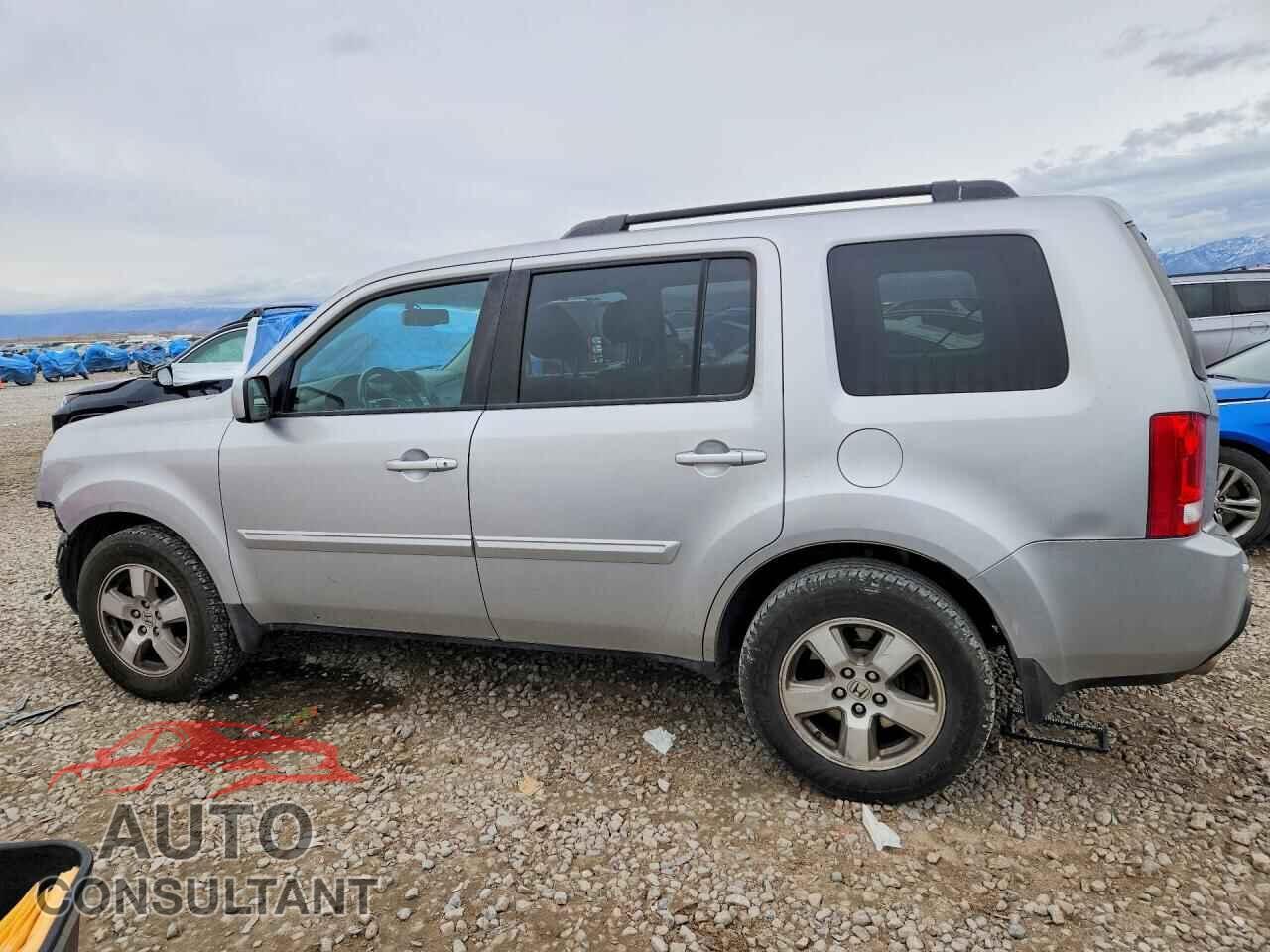 HONDA PILOT 2011 - 5FNYF4H61BB097697