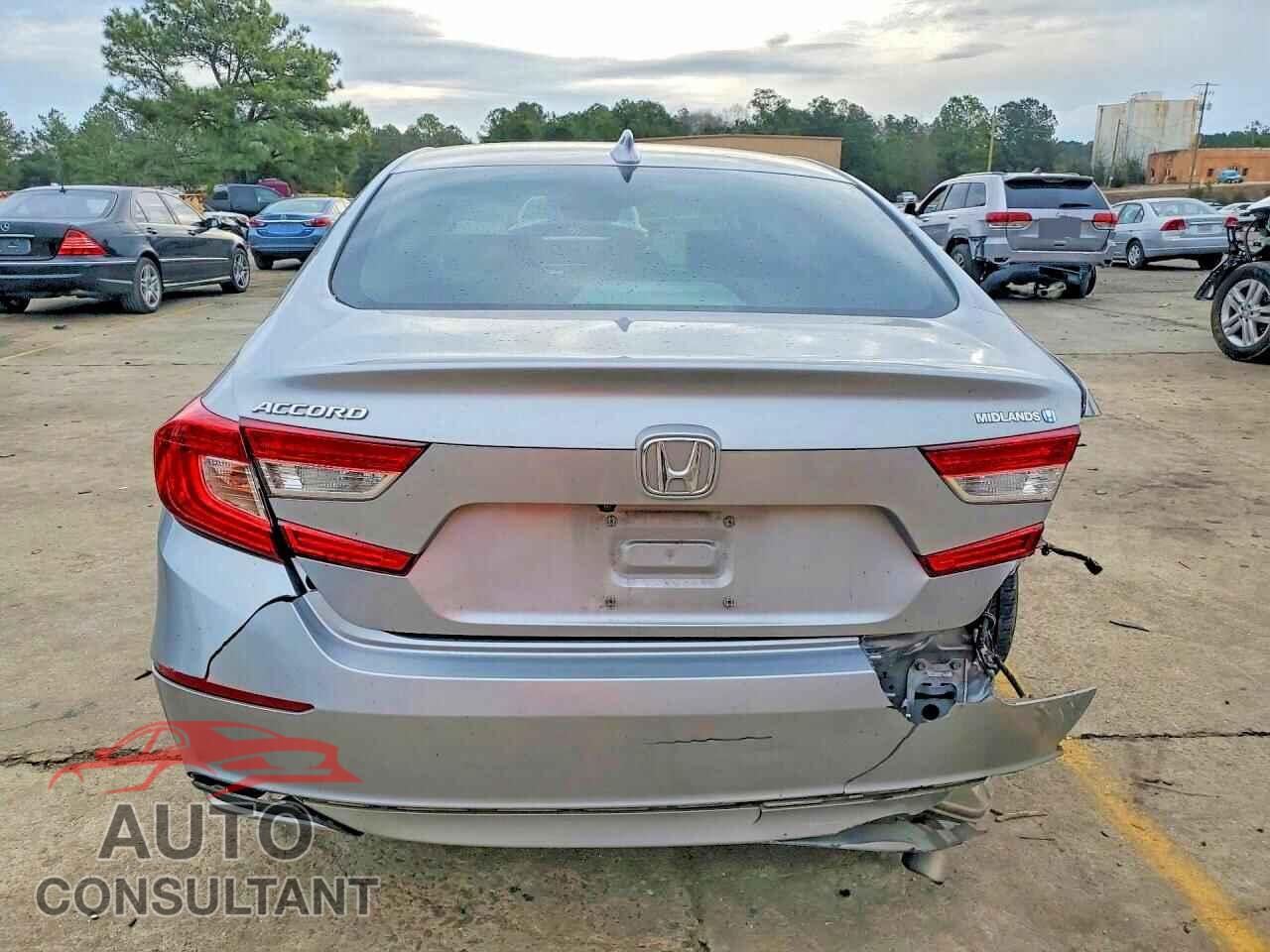 HONDA ACCORD 2018 - 1HGCV1F61JA103473