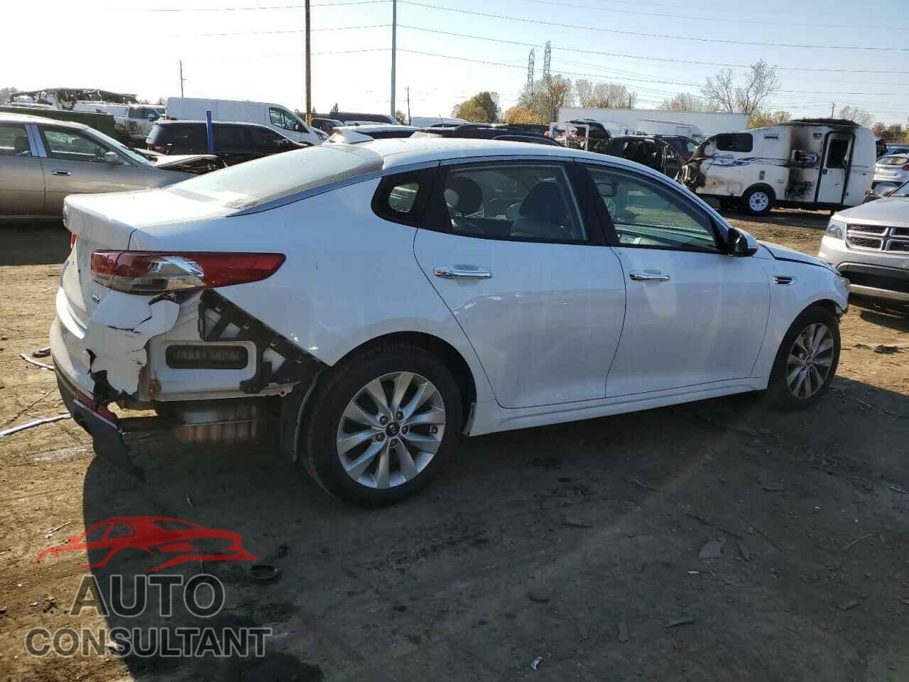 KIA OPTIMA 2017 - 5XXGU4L36HG157350