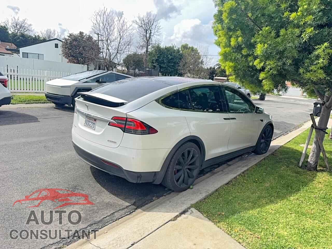 TESLA MODEL X 2017 - 5YJXCDE48HF061148