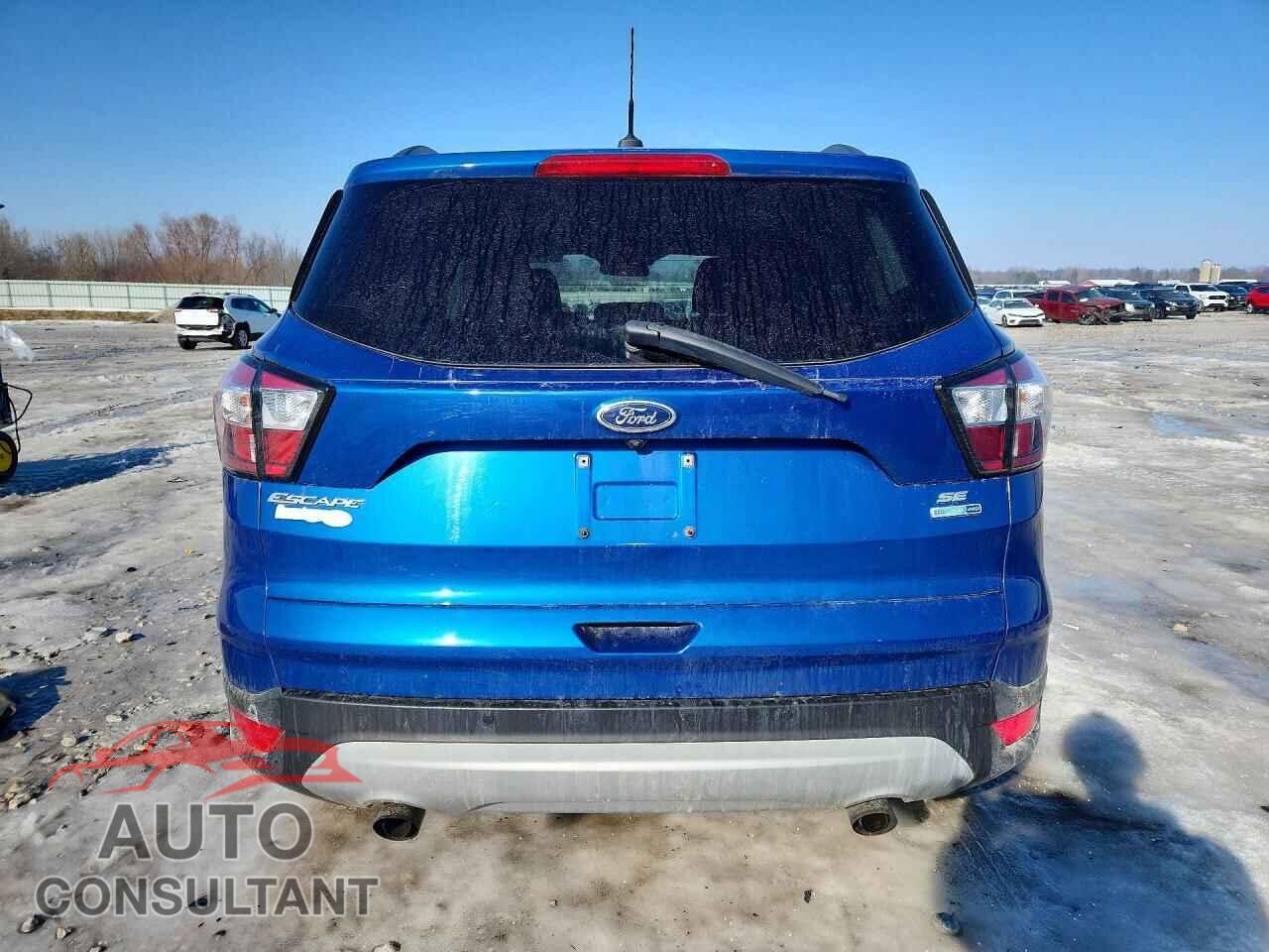 FORD ESCAPE 2017 - 1FMCU9GD1HUD92825