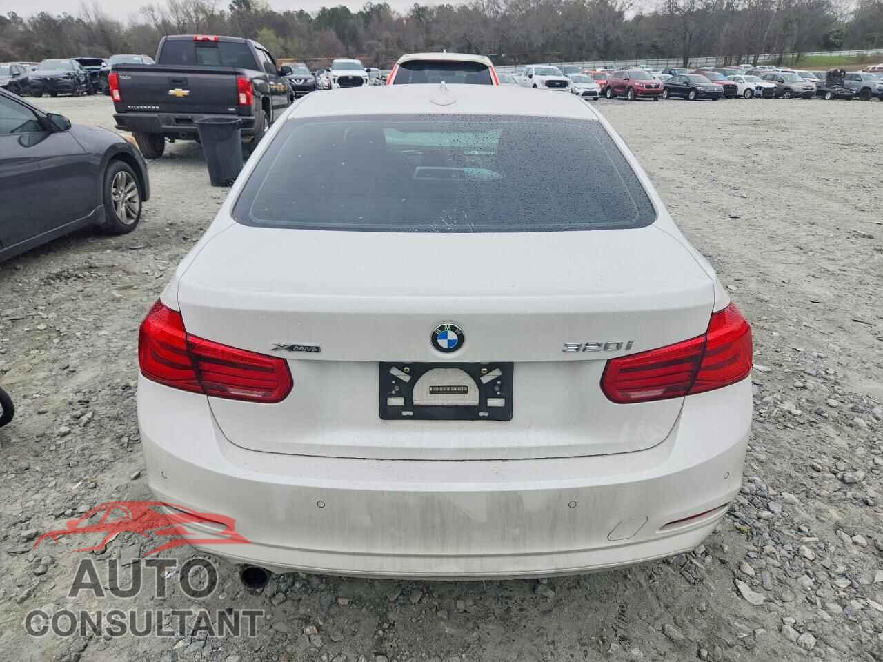 BMW 320 XI 2016 - WBA8E5G53GNU19747