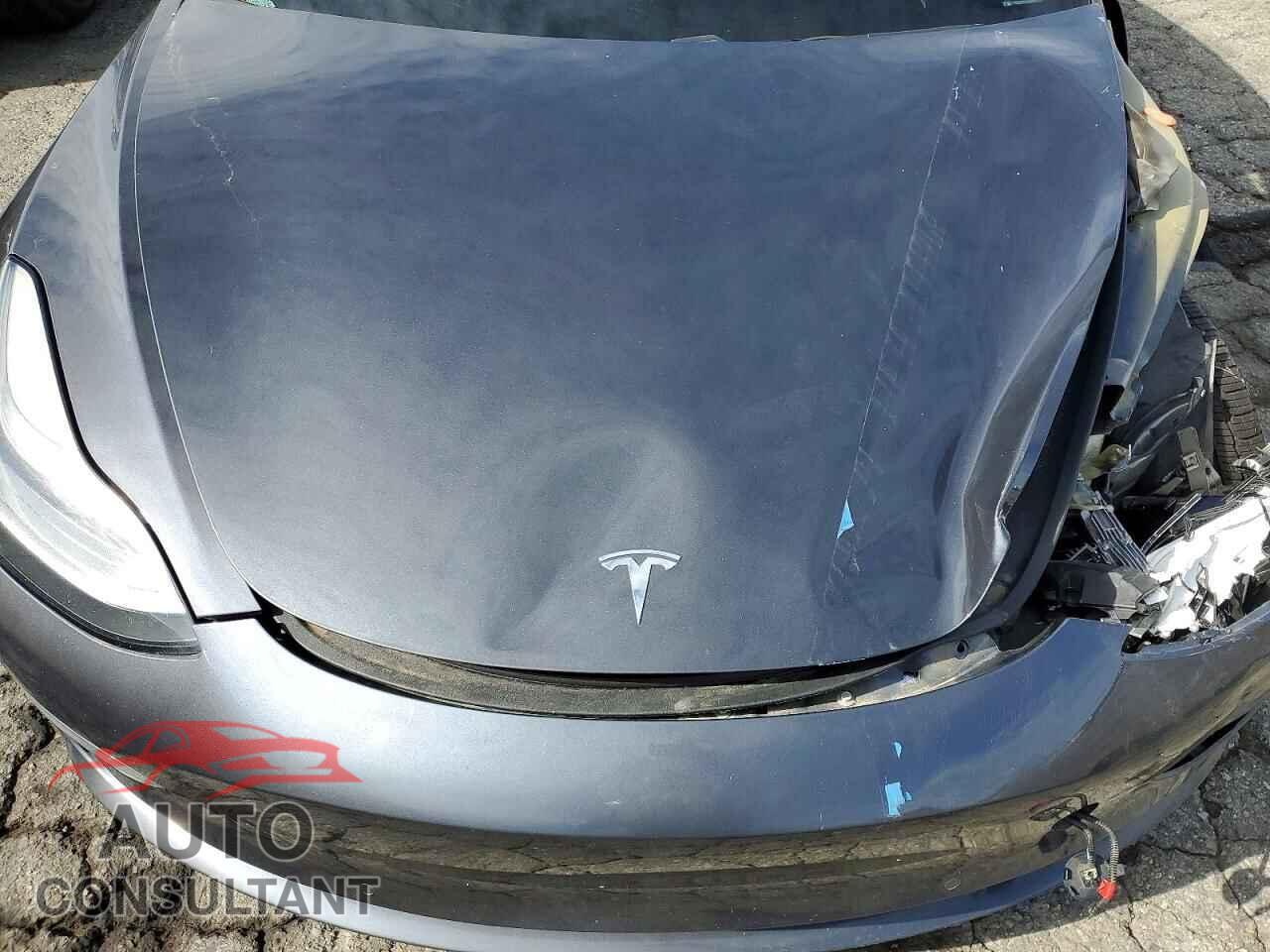 TESLA MODEL 3 2019 - 5YJ3E1EB4KF432559