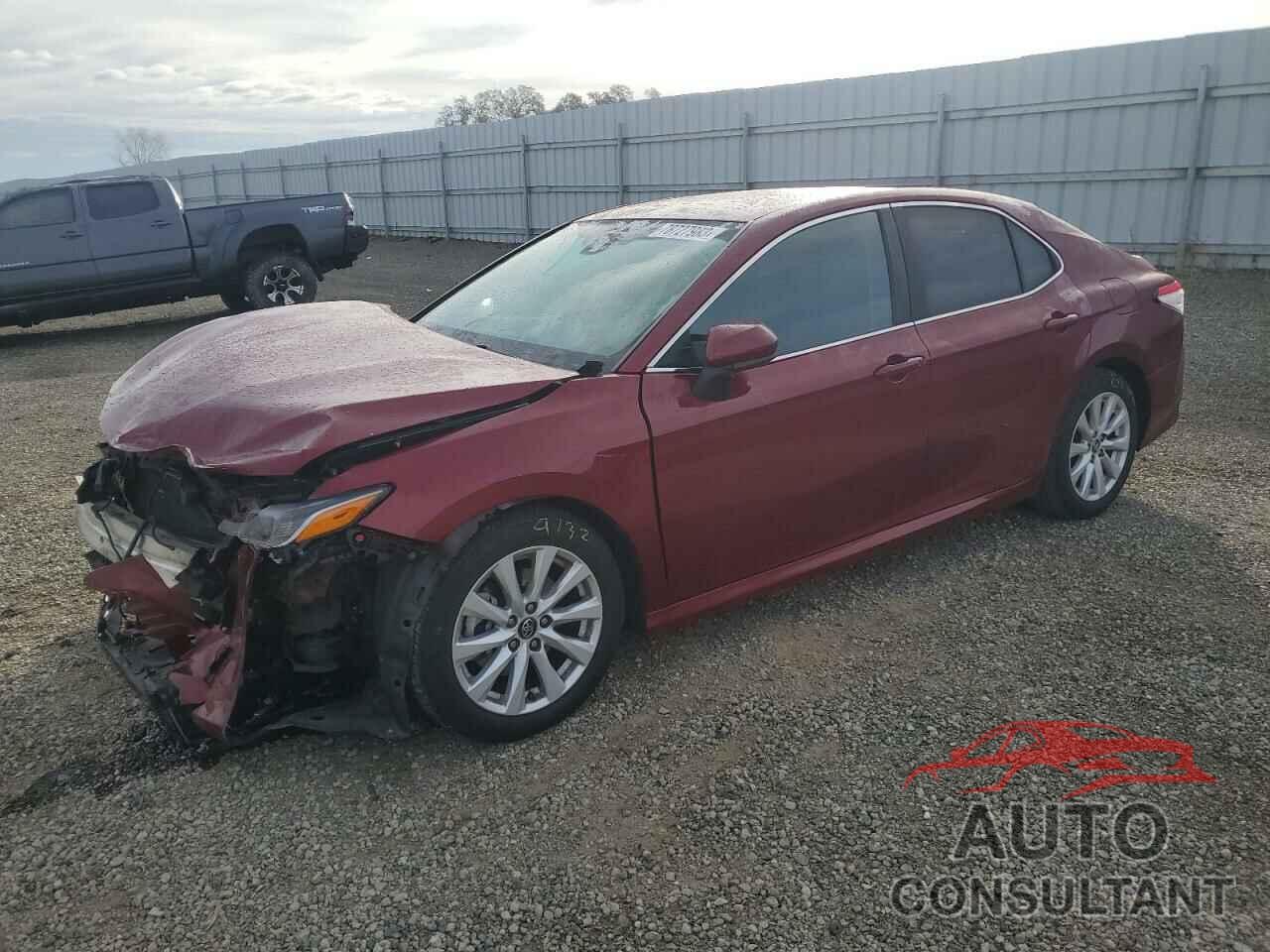 TOYOTA CAMRY 2018 - 4T1B11HK3JU630795