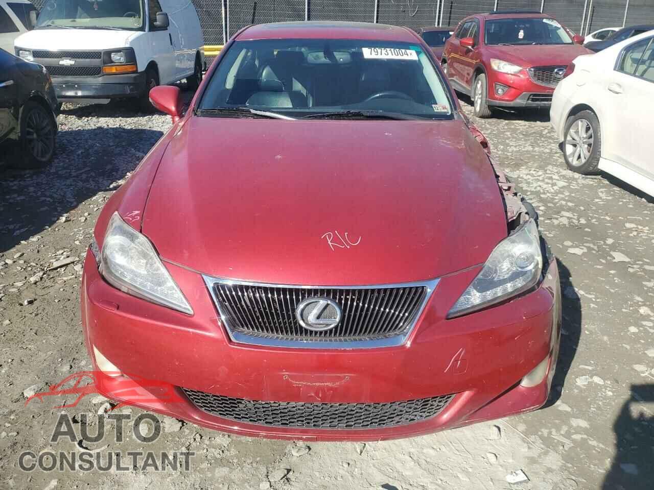 LEXUS IS 2012 - JTHCF5C27C5058604