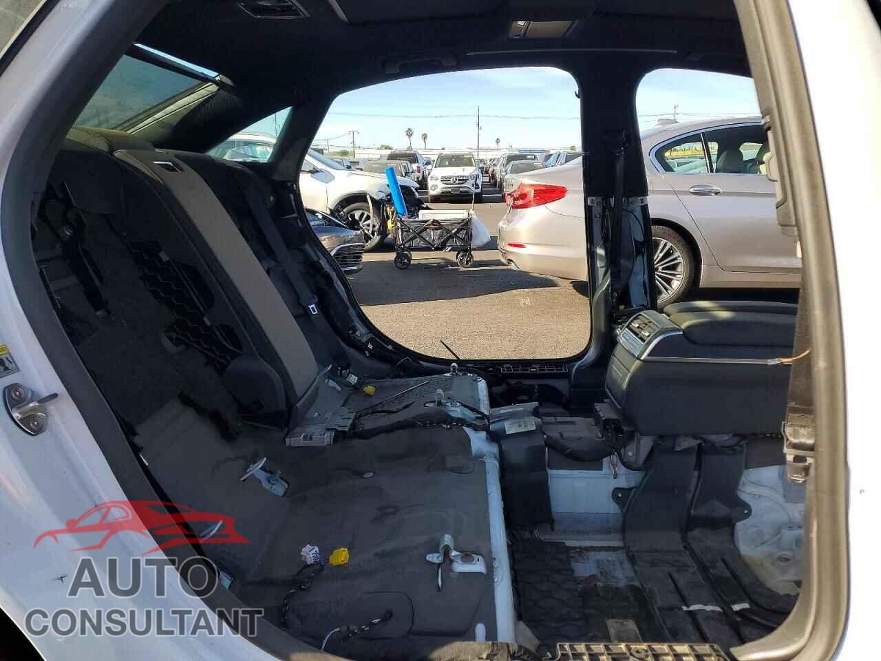 AUDI A8 2025 - WAULDAF87SN006241