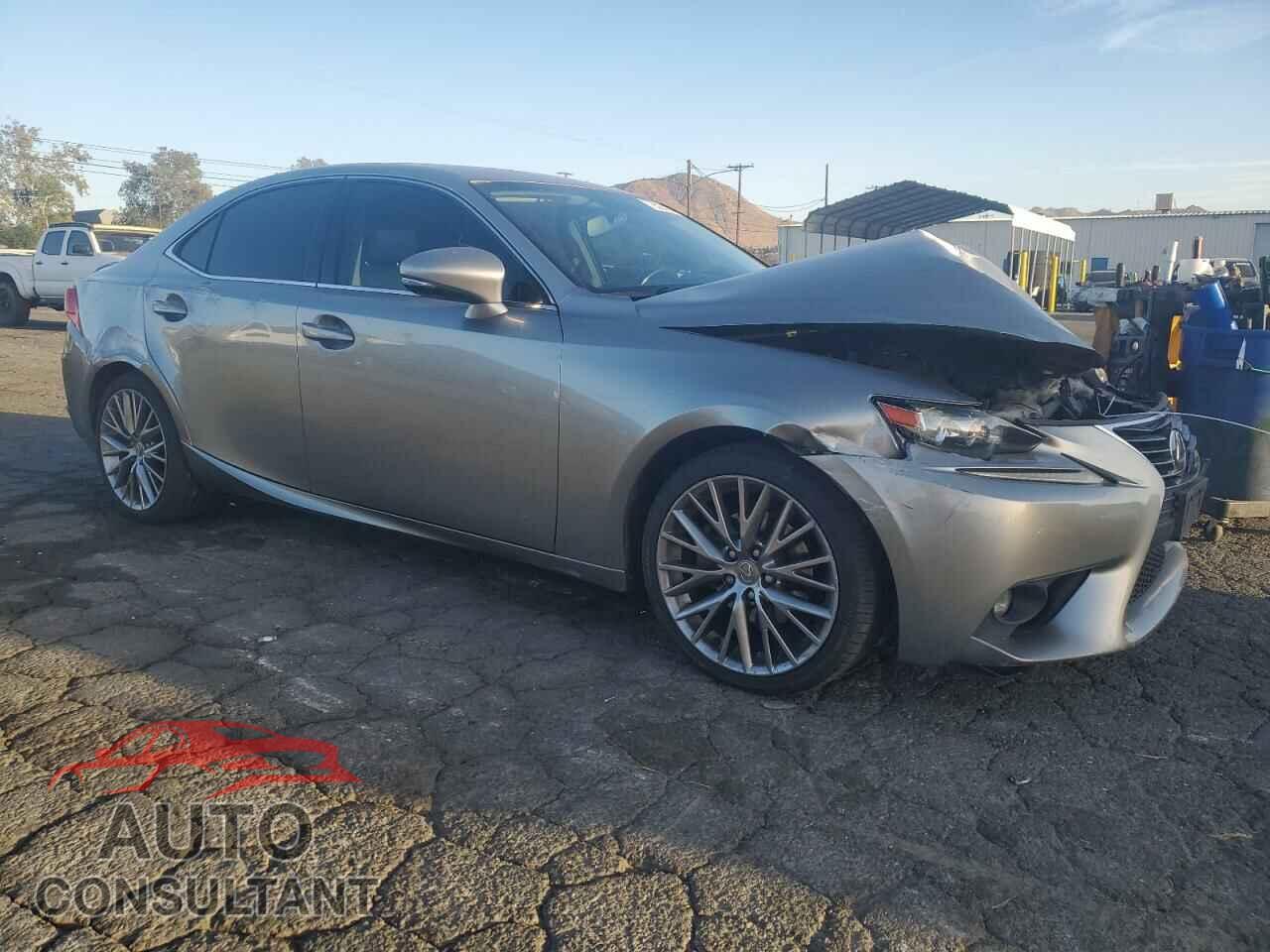 LEXUS IS 2015 - JTHBF1D29F5050186