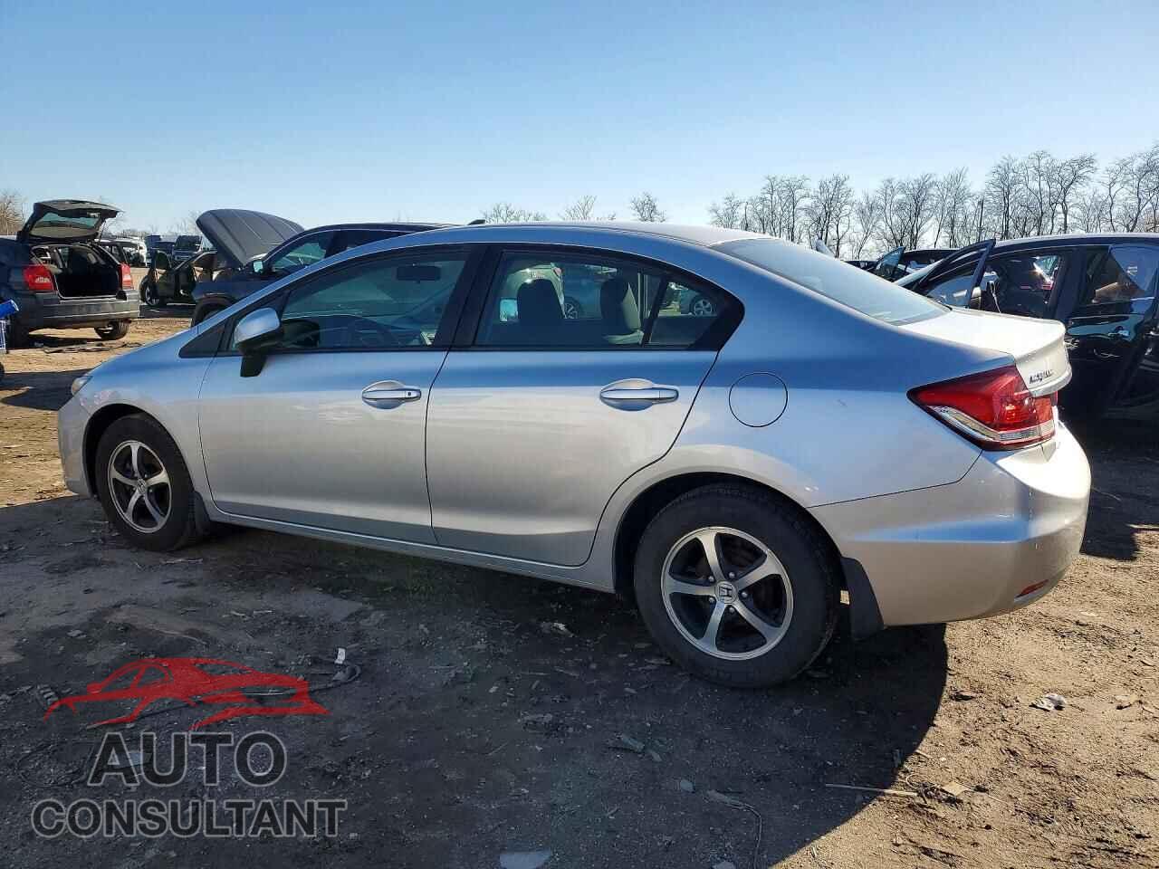 HONDA CIVIC 2015 - 2HGFB2F79FH564322