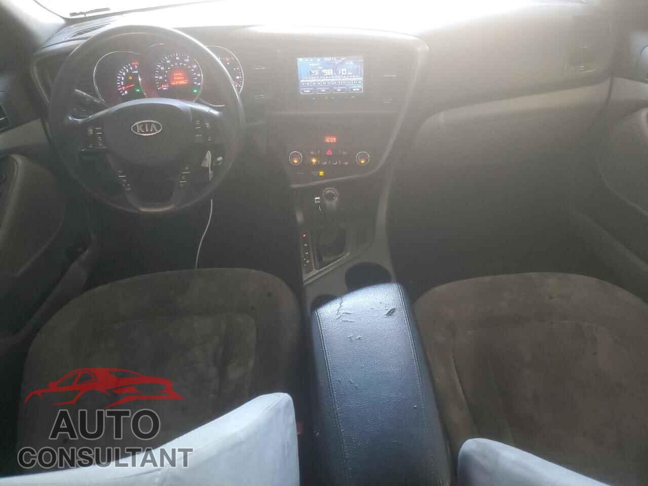 KIA OPTIMA 2011 - KNAGM4A75B5090349