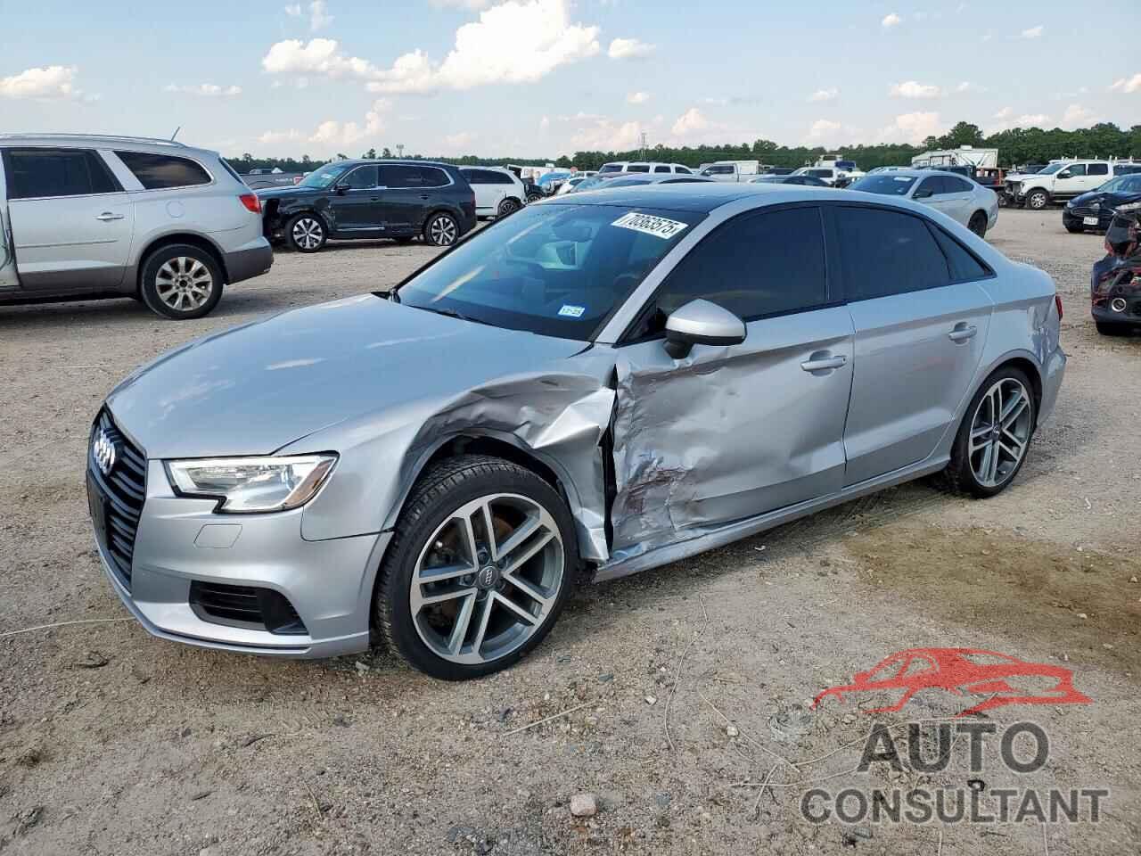AUDI A3 2019 - WAUAUGFF1KA083882