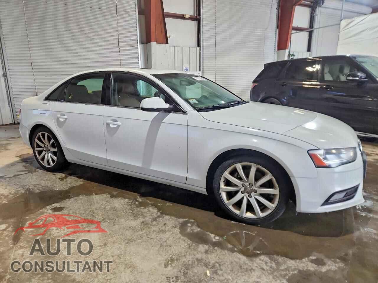 AUDI A4 2013 - WAUFFAFL2DN034589
