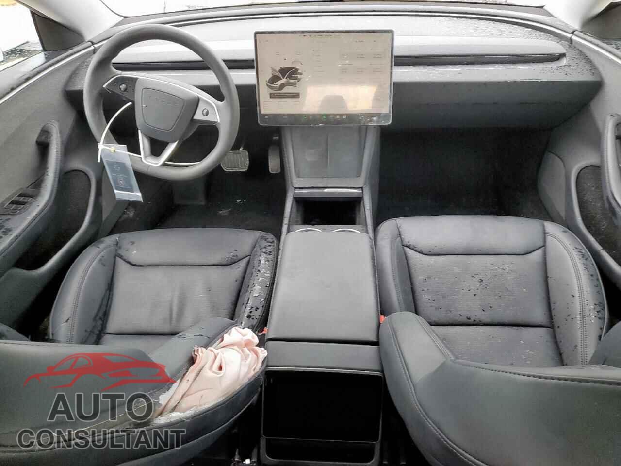 TESLA MODEL 3 2024 - 5YJ3E1EA8RF773528