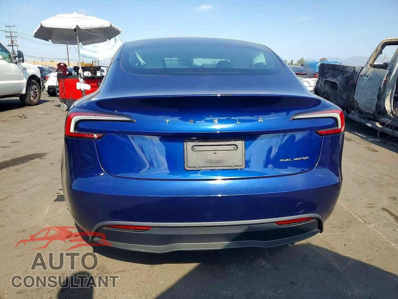 TESLA MODEL 3 2025 - 5YJ3E1EB4SF084004