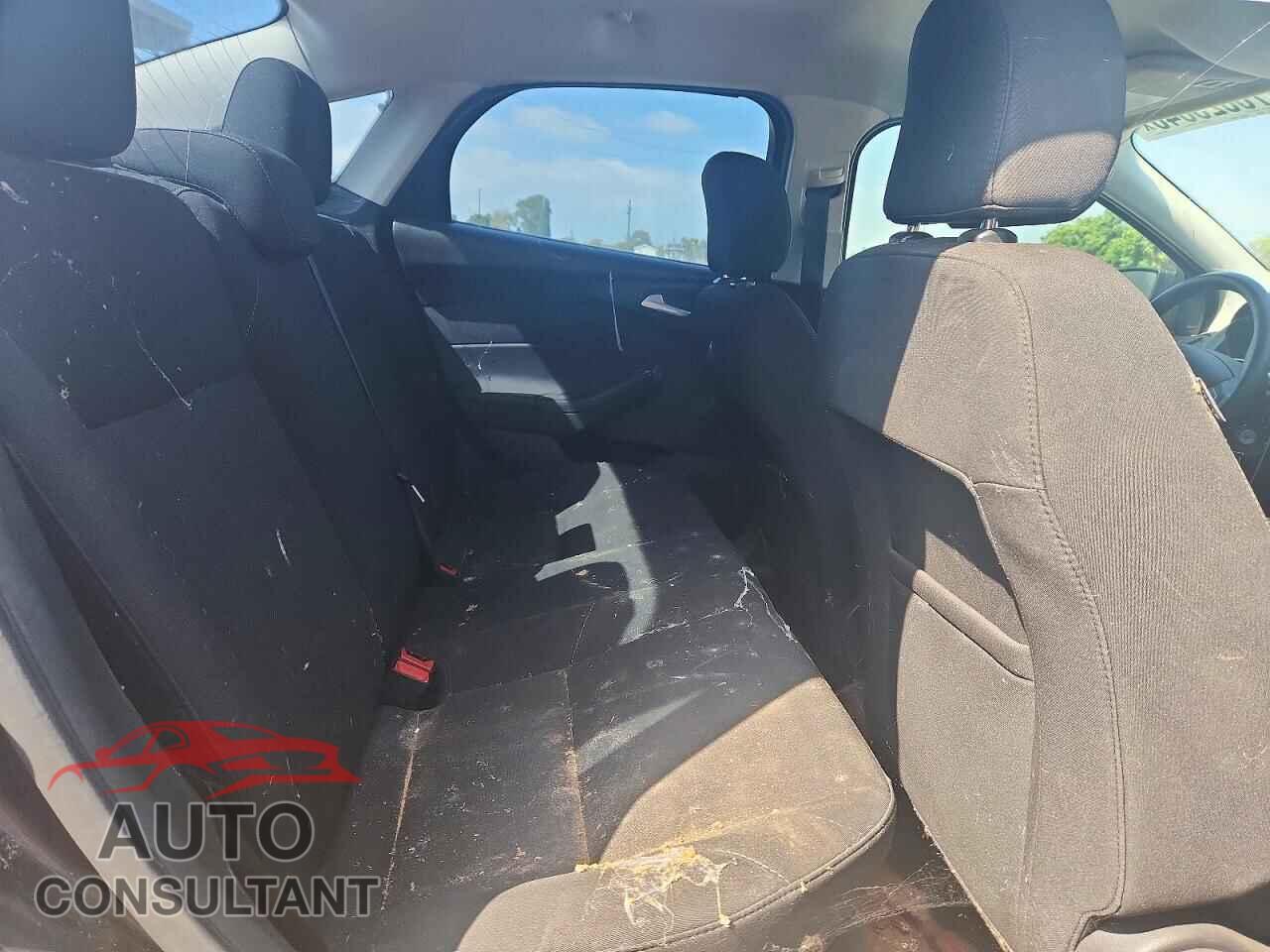 FORD FOCUS 2017 - 1FADP3FE5HL306919