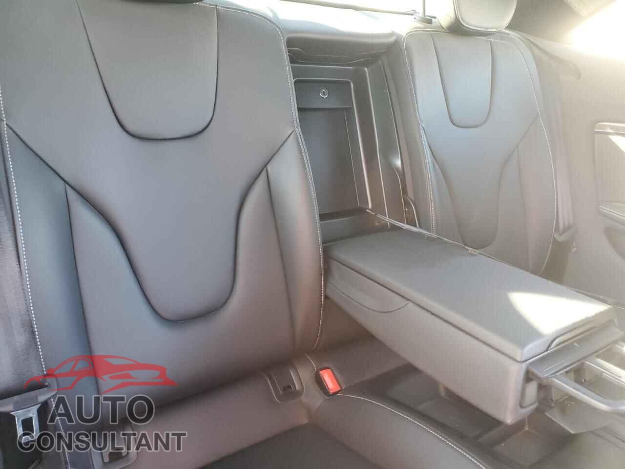 AUDI S5/RS5 2015 - WAUVGAFR2FA003463