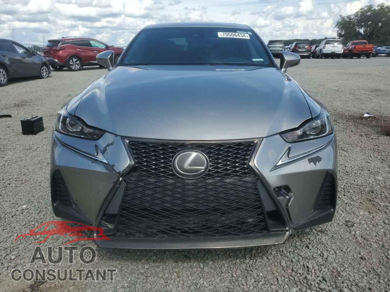 LEXUS IS 2017 - JTHBE1D25H5030104