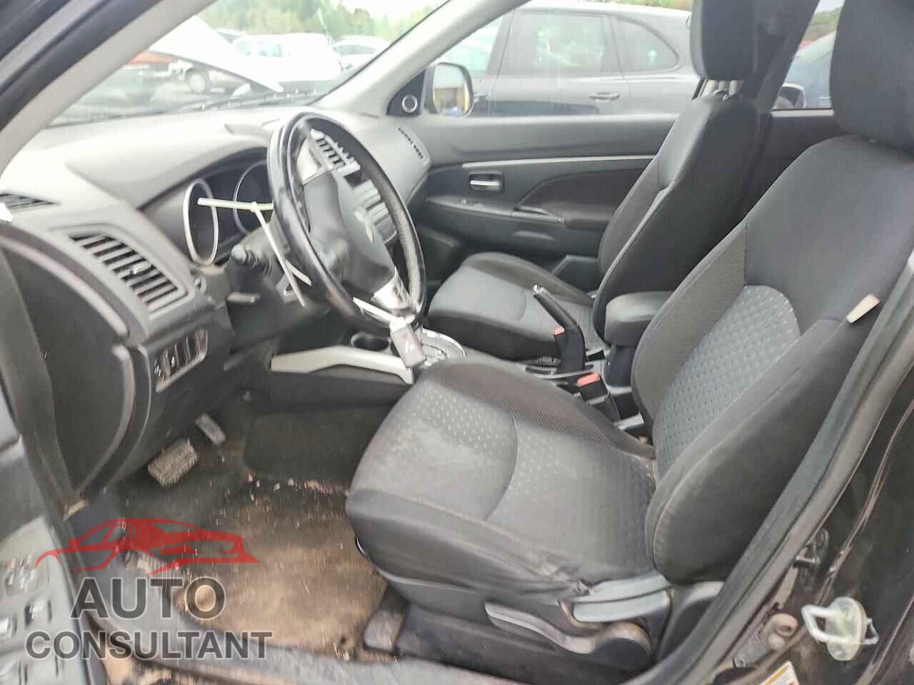 MITSUBISHI OUTLANDER 2011 - JA4AR4AU5BZ015251
