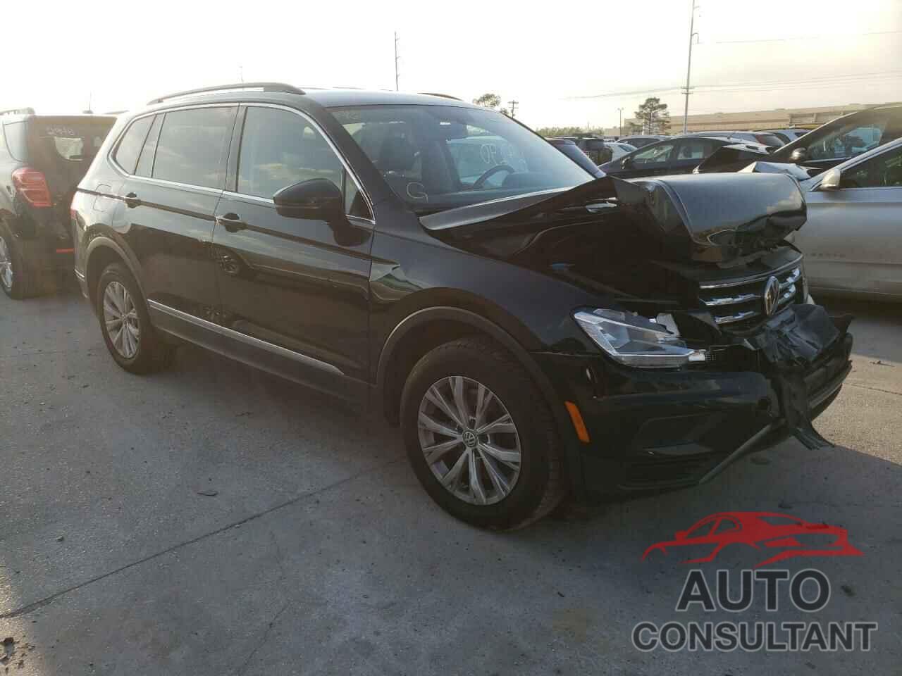 VOLKSWAGEN TIGUAN 2018 - 3VV3B7AX3JM112304