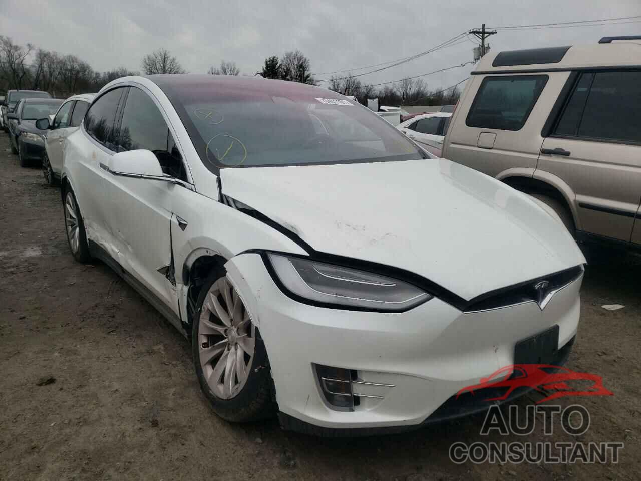 TESLA MODEL X 2020 - 5YJXCAE27LF238696