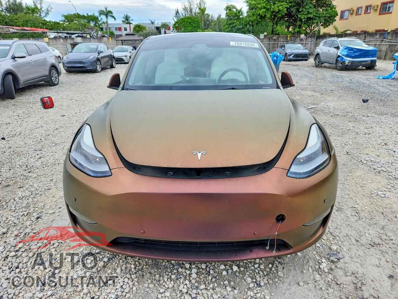 TESLA MODEL Y 2023 - 7SAYGDEE1PF885169
