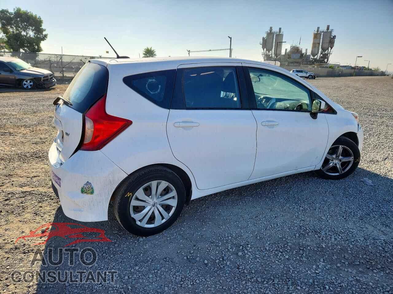 NISSAN VERSA 2017 - 3N1CE2CP6HL358501