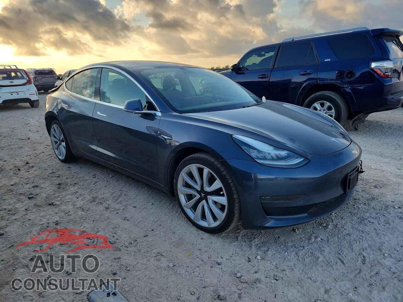 TESLA MODEL 3 2020 - 5YJ3E1EA6LF660944