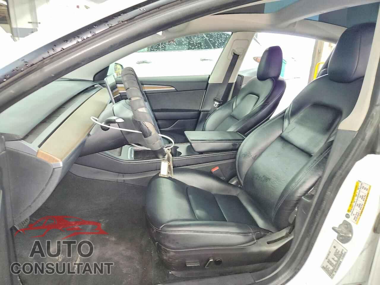 TESLA MODEL 3 2022 - 5YJ3E1EA4NF304799