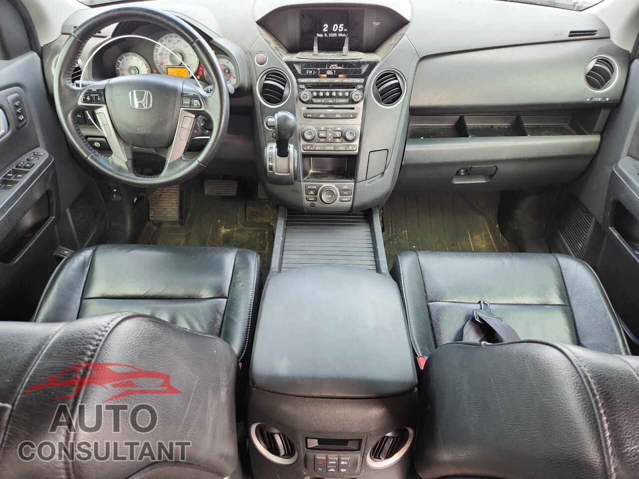 HONDA PILOT 2012 - 5FNYF4H98CB080455