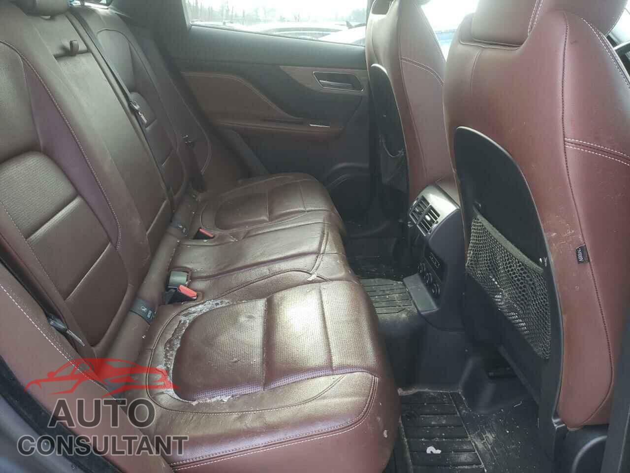 JAGUAR F-PACE 2017 - SADCM2BV6HA057335