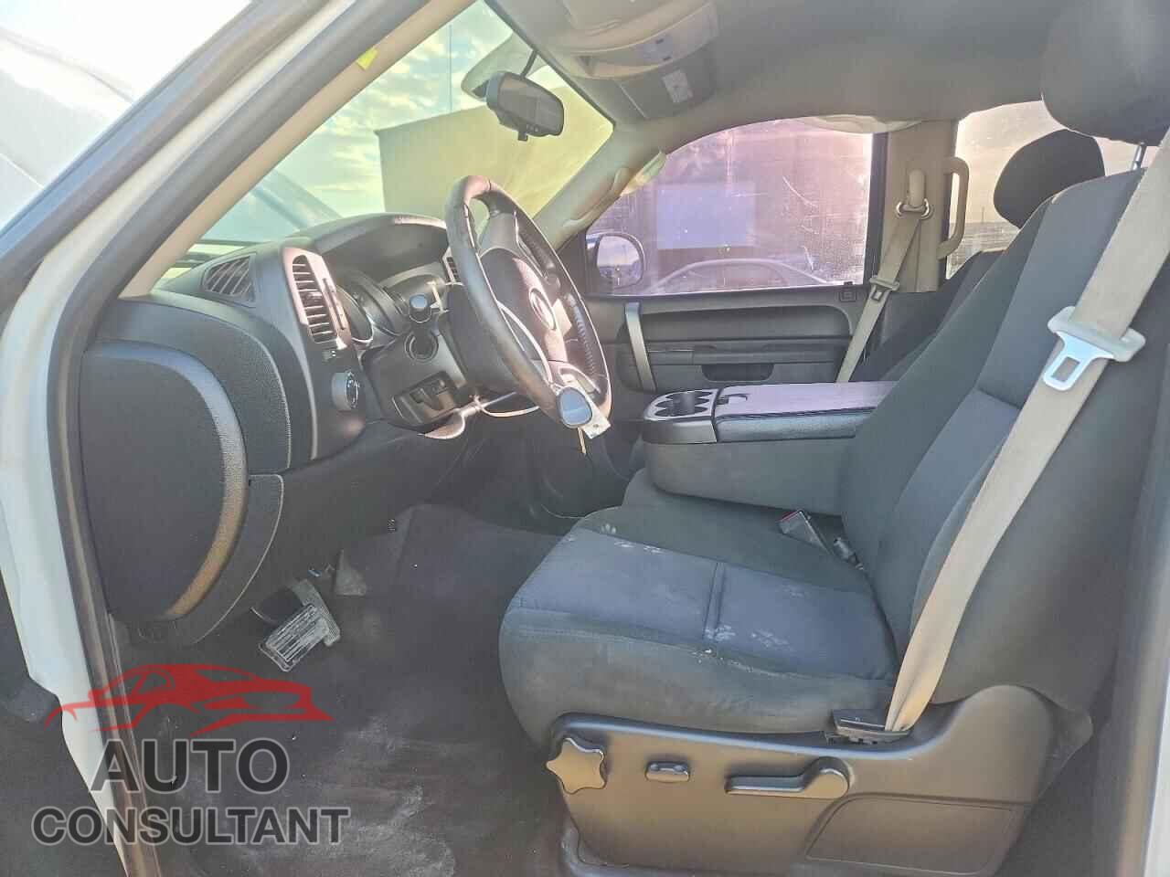 CHEVROLET SILVERADO 2013 - 3GCPCSE04DG153105