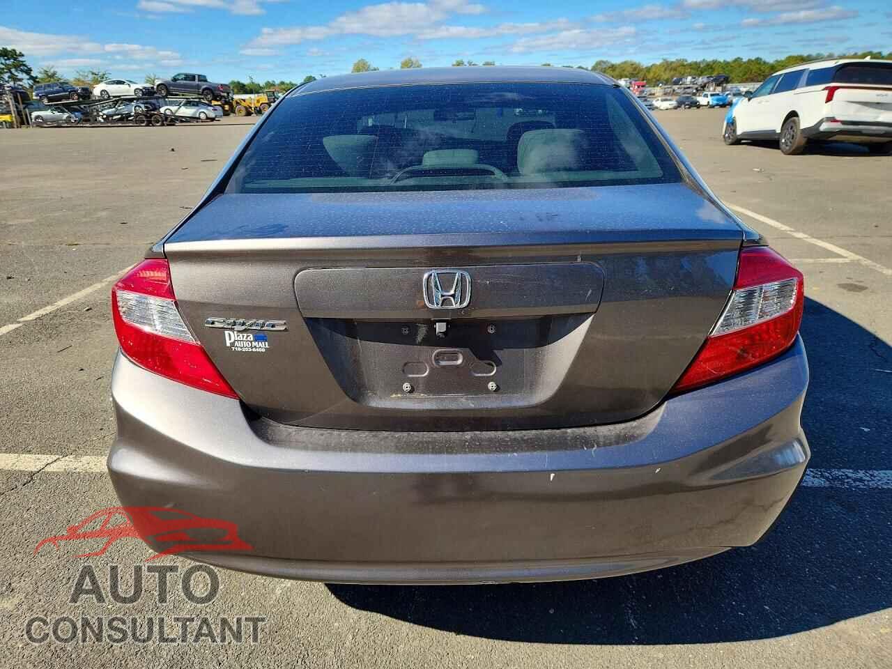 HONDA CIVIC 2012 - 2HGFB2F59CH584516