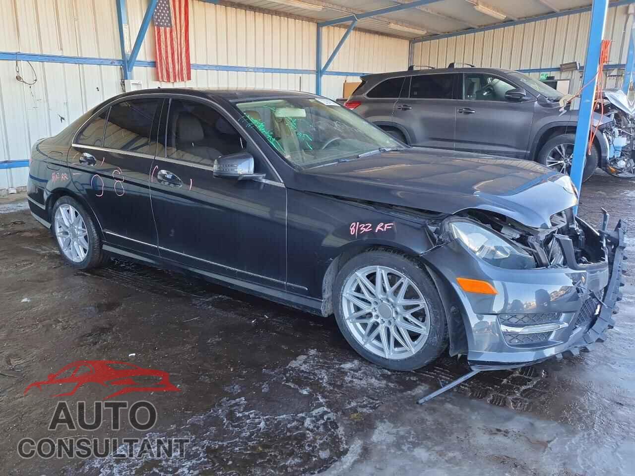 MERCEDES-BENZ C-CLASS 2014 - WDDGF8AB6ER312103