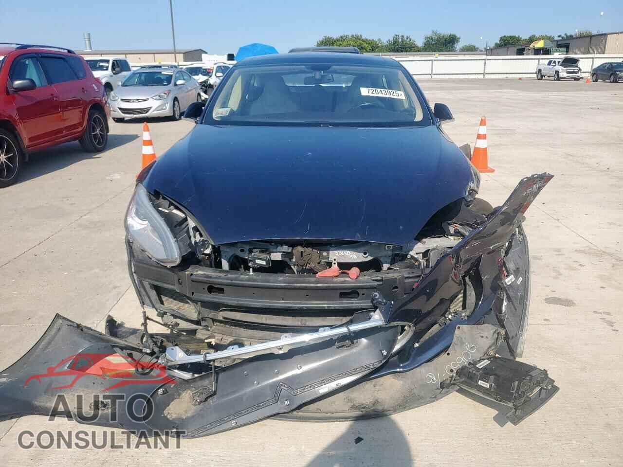 TESLA MODEL S 2013 - 5YJSA1CN6DFP20705