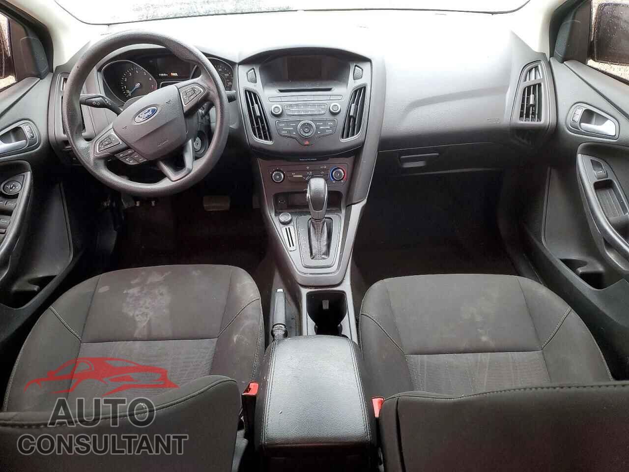 FORD FOCUS 2017 - 1FADP3F29HL285465
