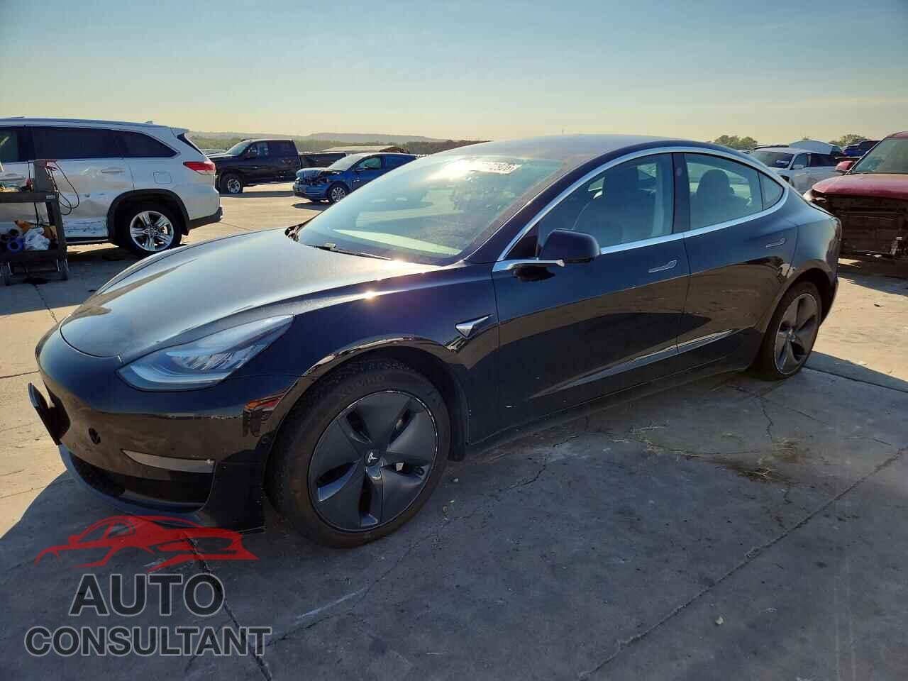 TESLA MODEL 3 2019 - 5YJ3E1EB2KF385483