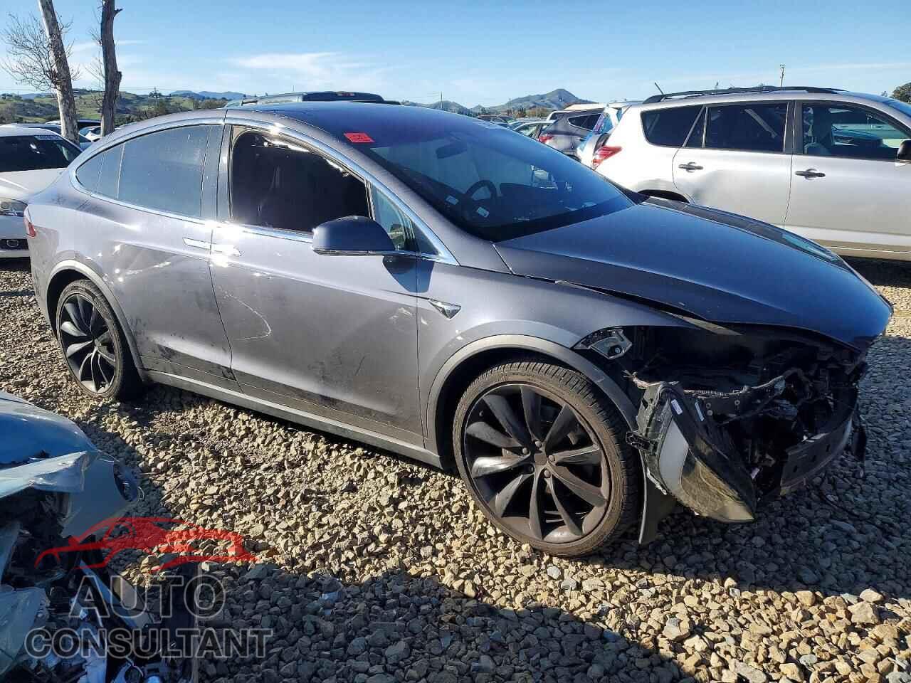 TESLA MODEL X 2017 - 5YJXCDE20HF074510