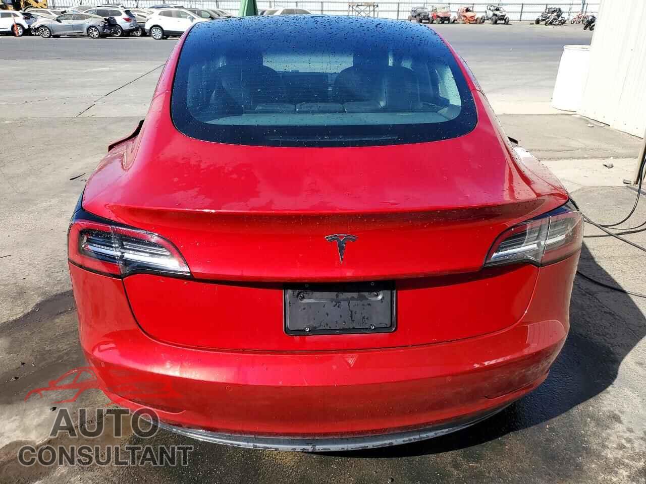 TESLA MODEL 3 2022 - 5YJ3E1EA8NF289708