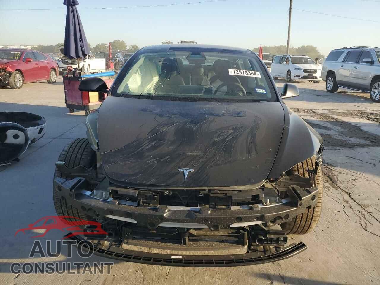 TESLA MODEL 3 2024 - 5YJ3E1EA7RF757837