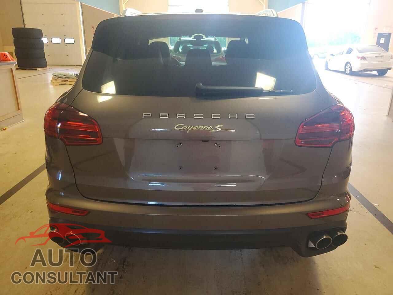 PORSCHE CAYENNE 2015 - WP1AE2A29FLA50502