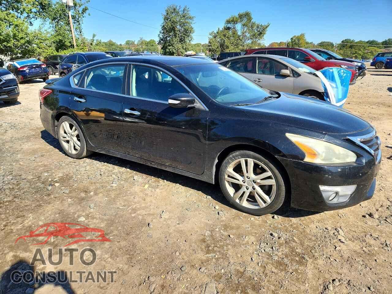 NISSAN ALTIMA 2013 - 1N4BL3AP1DC220304